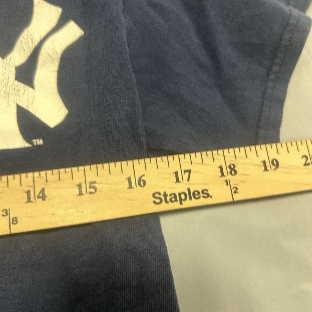 Vintage Majestic CC Sabathia Yankees T-Shirt Youth Large Blue - Picture 5 of 6